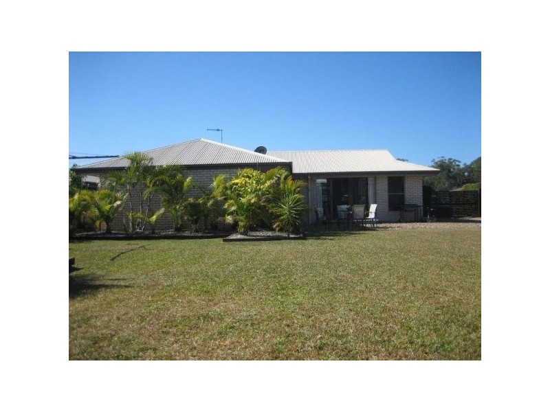 24 Kanimbla Ave, Cooloola Cove QLD 4580