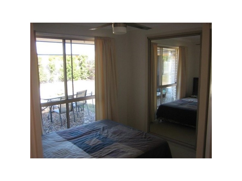 24 Kanimbla Ave, Cooloola Cove QLD 4580
