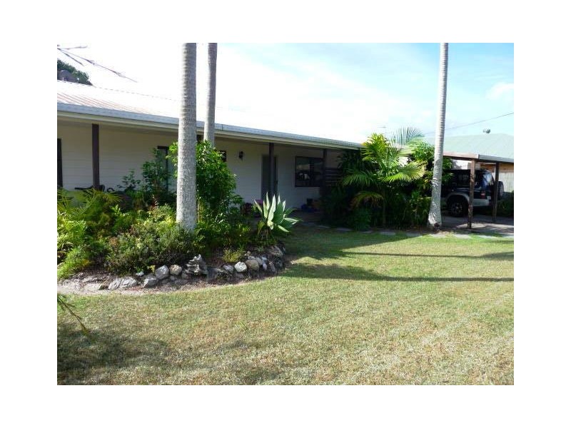 102 Gympie Rd, Tin Can Bay QLD 4580