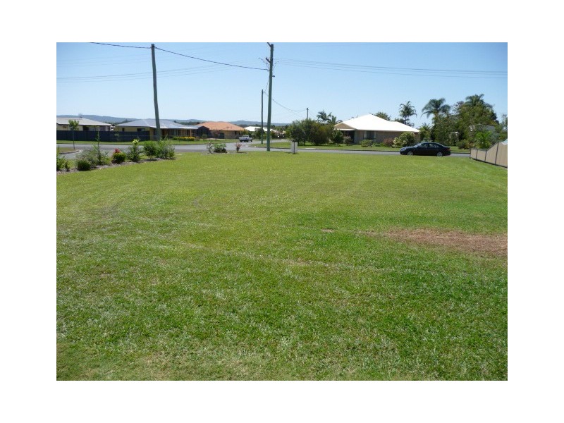 15 Golden Hind Avenue, Cooloola Cove QLD 4580