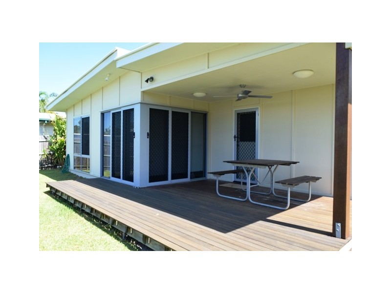17 Dugong Street, Tin Can Bay QLD 4580