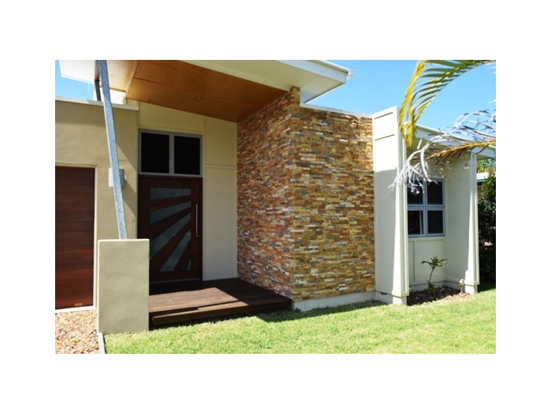 17 Dugong Street, Tin Can Bay QLD 4580