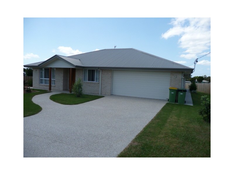 24 Dreadnought Avenue, Cooloola Cove QLD 4580