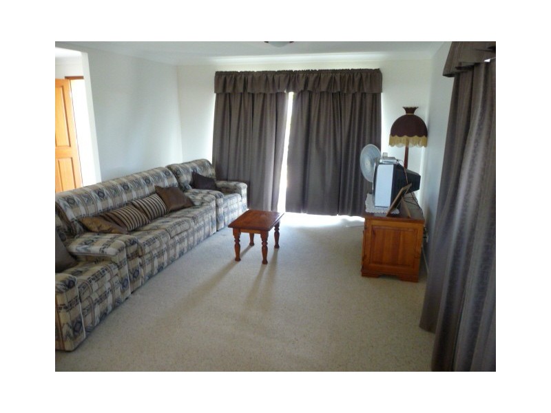 24 Dreadnought Avenue, Cooloola Cove QLD 4580