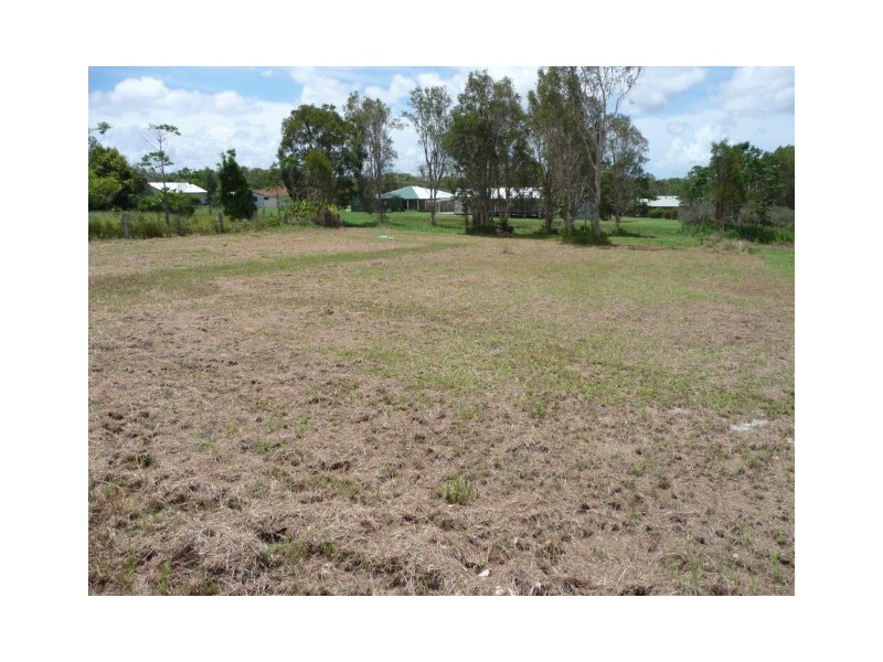 18 Vanguard Court, Cooloola Cove QLD 4580