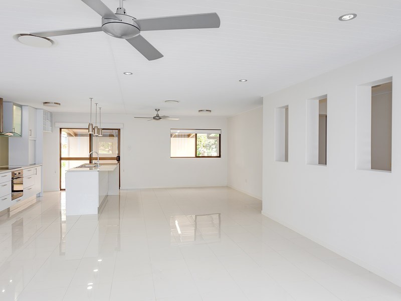 84 Gympie Road, Tin Can Bay QLD 4580