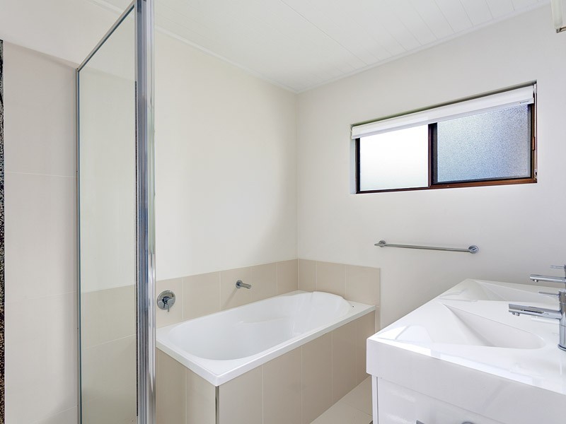 84 Gympie Road, Tin Can Bay QLD 4580