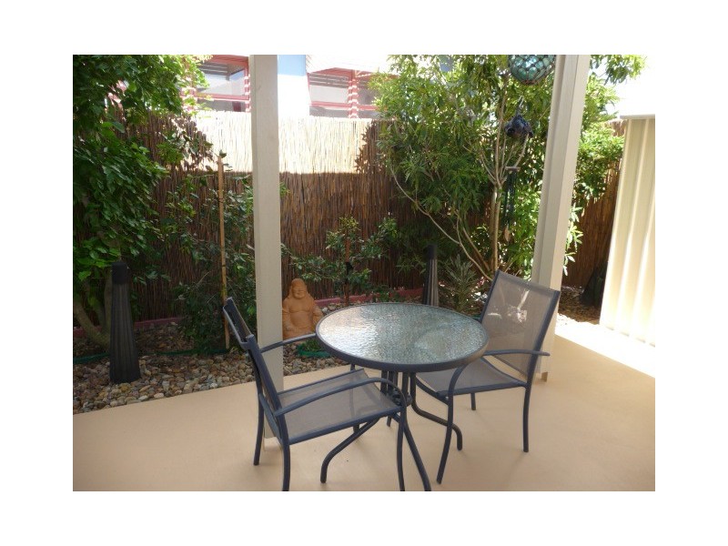 2/20 Gympie Rd, Tin Can Bay QLD 4580