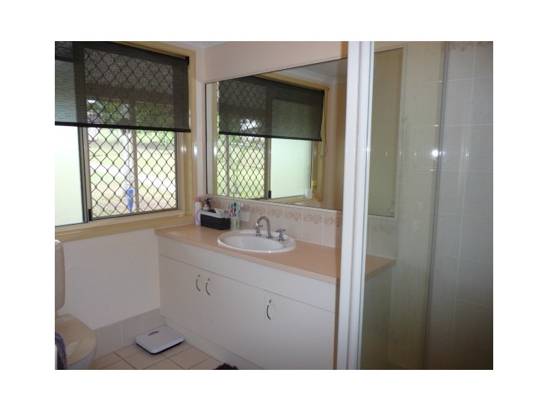 15 Mayflower Ct, Cooloola Cove QLD 4580