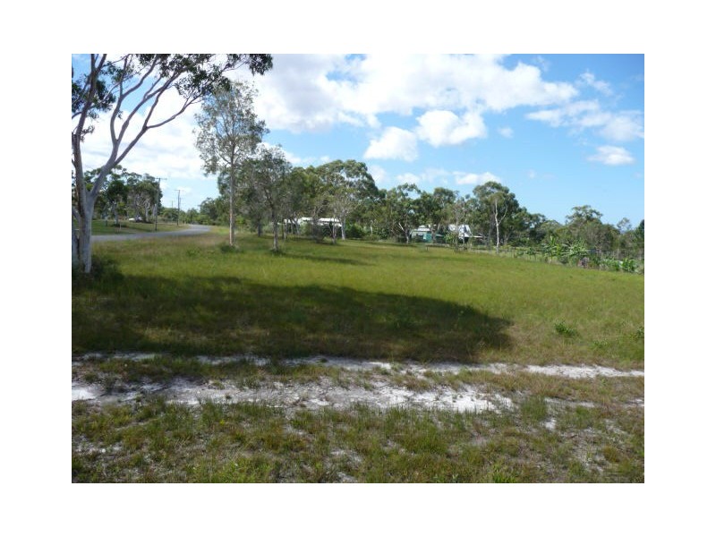 13 Waratah Drive, Cooloola Cove QLD 4580
