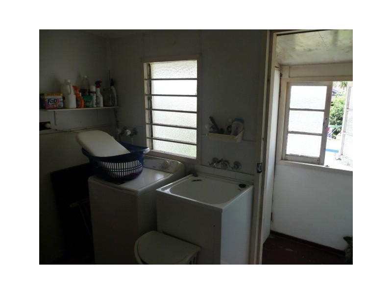 31 Gympie Road,, Tin Can Bay QLD 4580