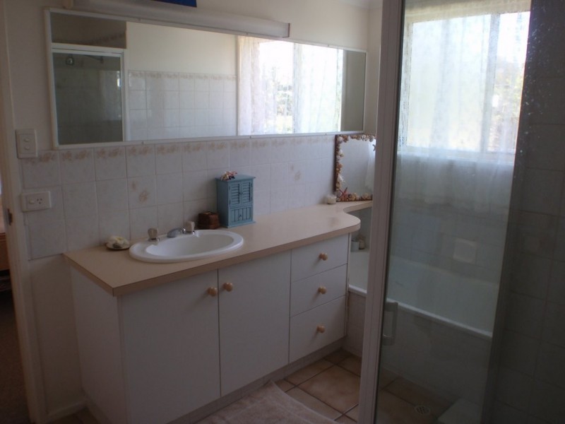 6 Essex Court, Cooloola Cove QLD 4580