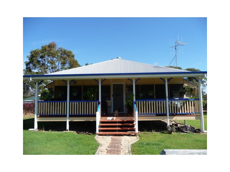 166 Queen Elizabeth Dr, Cooloola Cove QLD 4580