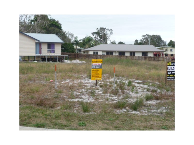 2 Aqua Place, Tin Can Bay QLD 4580