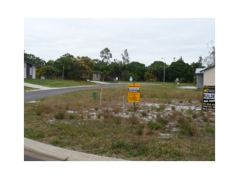 2 Aqua Place, Tin Can Bay QLD 4580