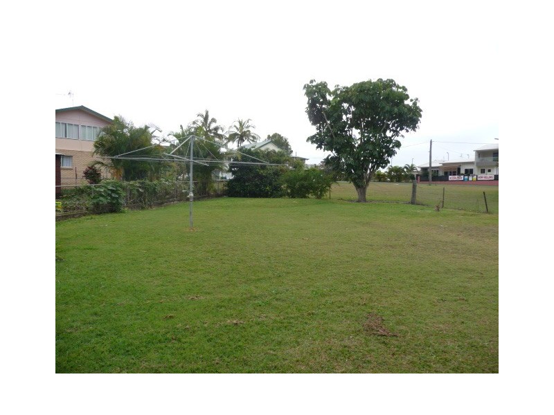 26 Gympie Road, Tin Can Bay QLD 4580