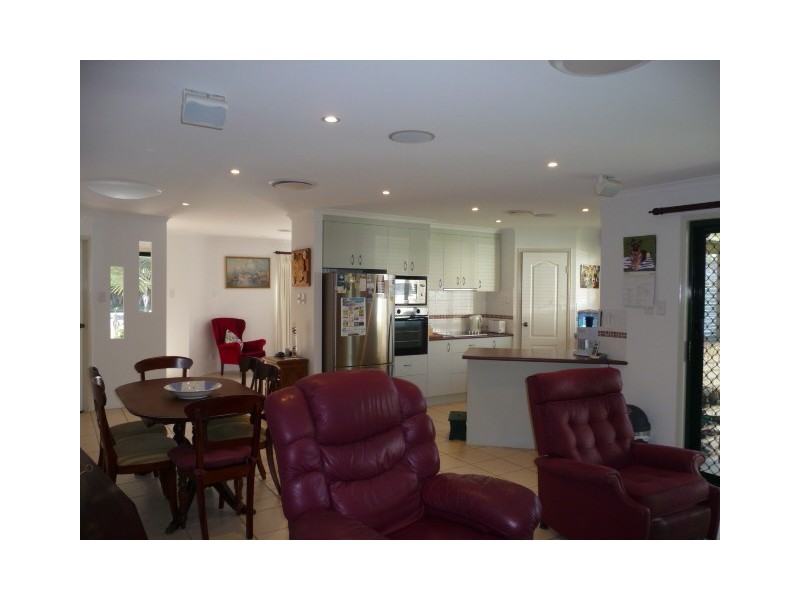 3 Parrot Street, Tin Can Bay QLD 4580