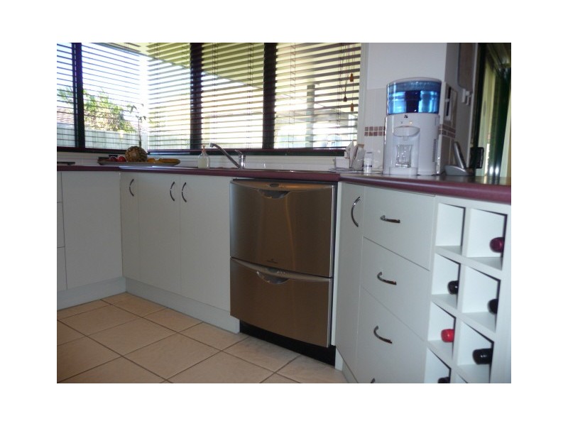 3 Parrot Street, Tin Can Bay QLD 4580