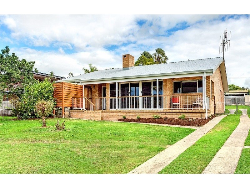 2 Oyster Pde, Tin Can Bay QLD 4580