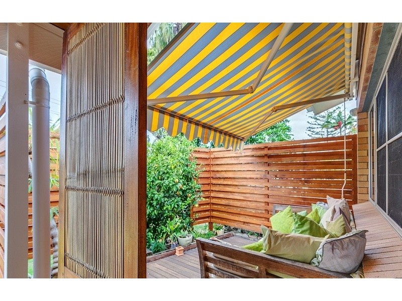 2 Oyster Pde, Tin Can Bay QLD 4580