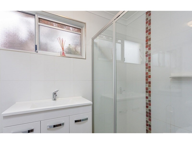 2 Oyster Pde, Tin Can Bay QLD 4580