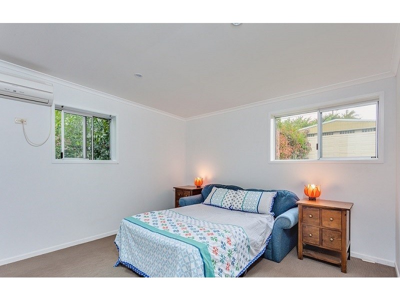 2 Oyster Pde, Tin Can Bay QLD 4580