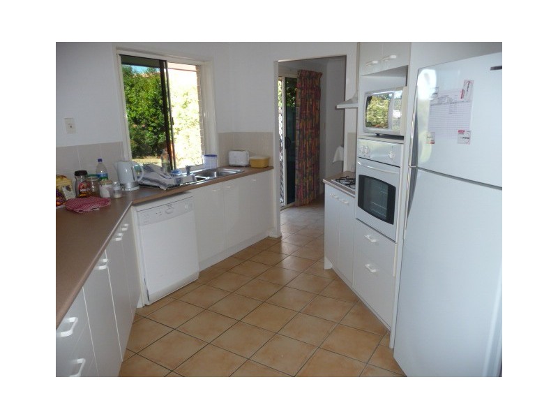 65 Marco Polo Ave, Cooloola Cove QLD 4580