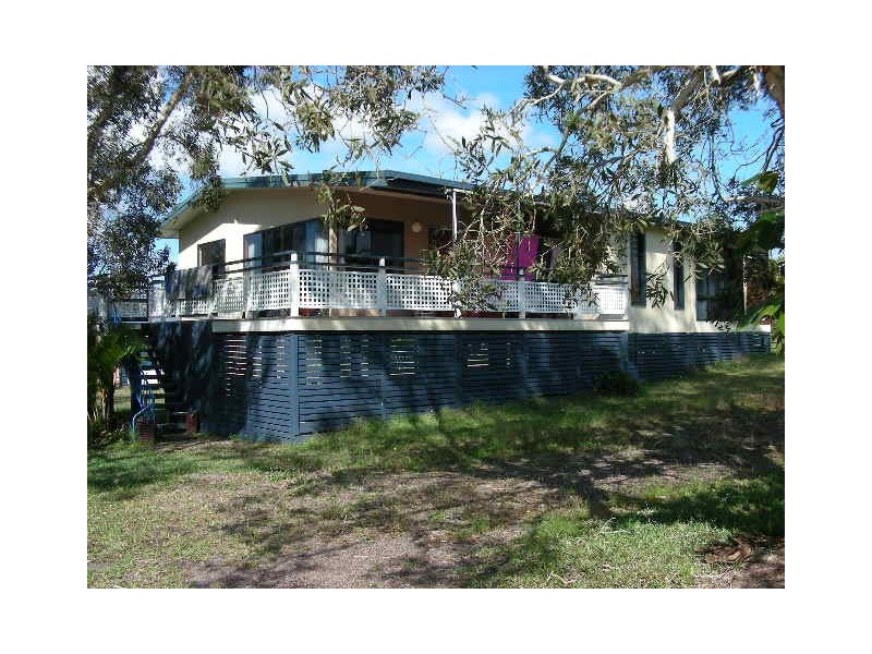 5 Roebuck St, Cooloola Cove QLD 4580
