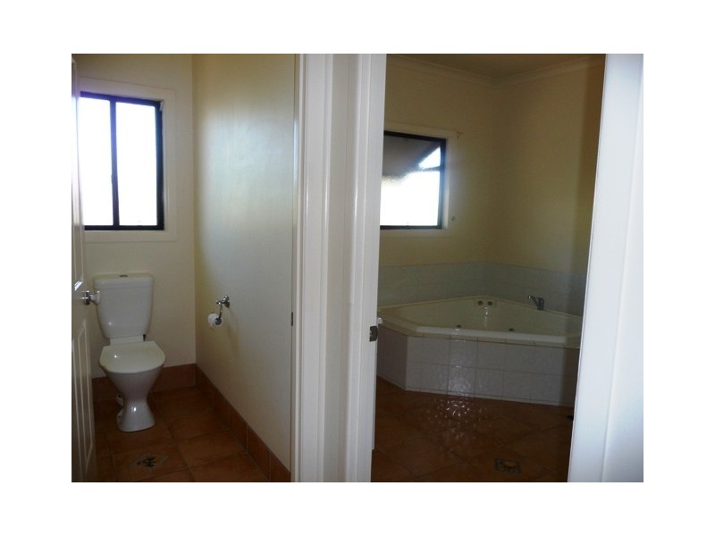 20 Vanguard Ct, Cooloola Cove QLD 4580