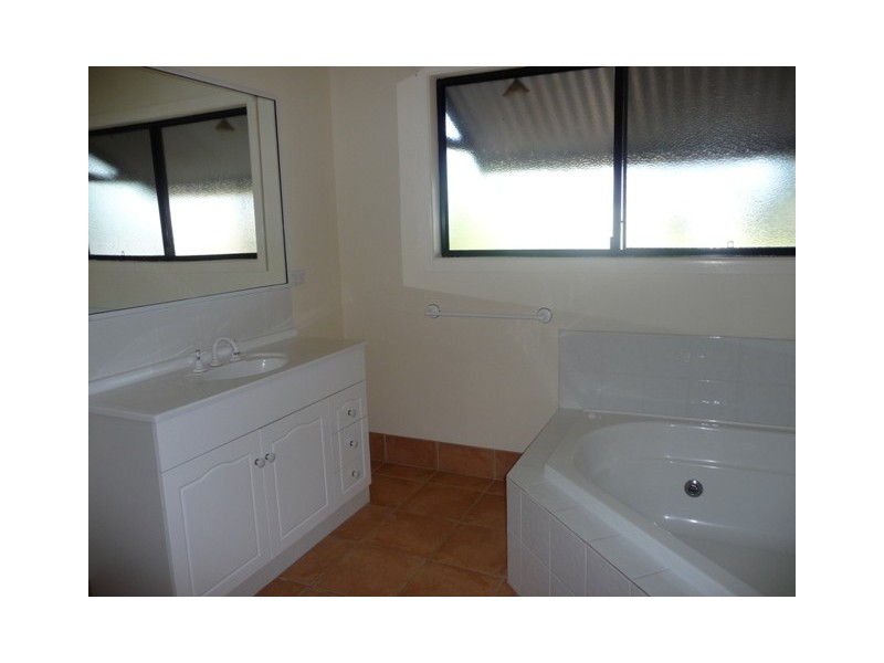 20 Vanguard Ct, Cooloola Cove QLD 4580