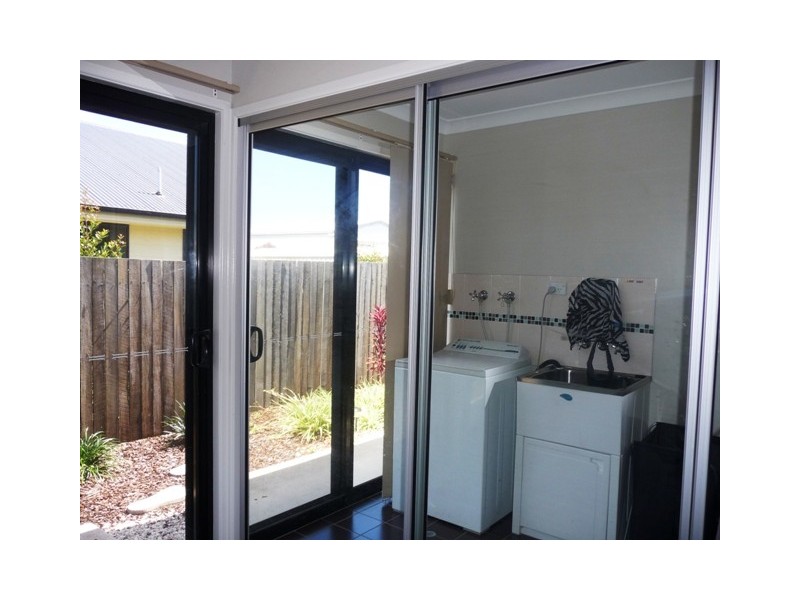 36 Creekside Esp, Cooloola Cove QLD 4580