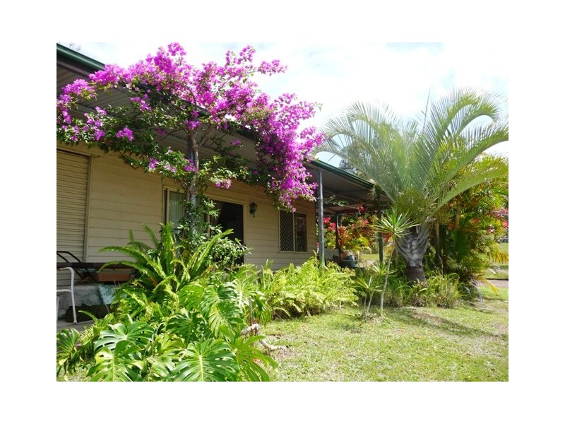 12 Endeavour Dr, Cooloola Cove QLD 4580