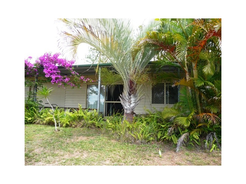 12 Endeavour Dr, Cooloola Cove QLD 4580