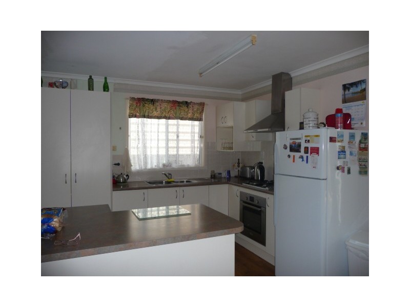 203 Gympie Rd, Tin Can Bay QLD 4580