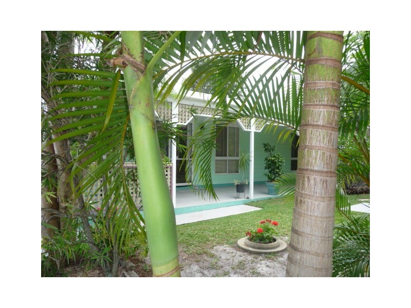 203 Gympie Rd, Tin Can Bay QLD 4580