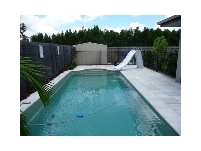 Cooloola Cove QLD 4580