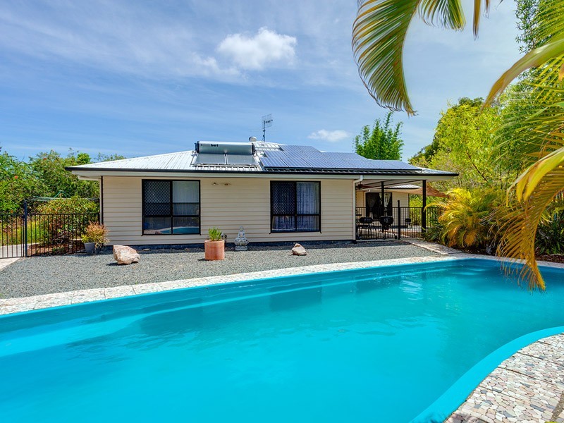 1 Cerebus Court, Cooloola Cove QLD 4580