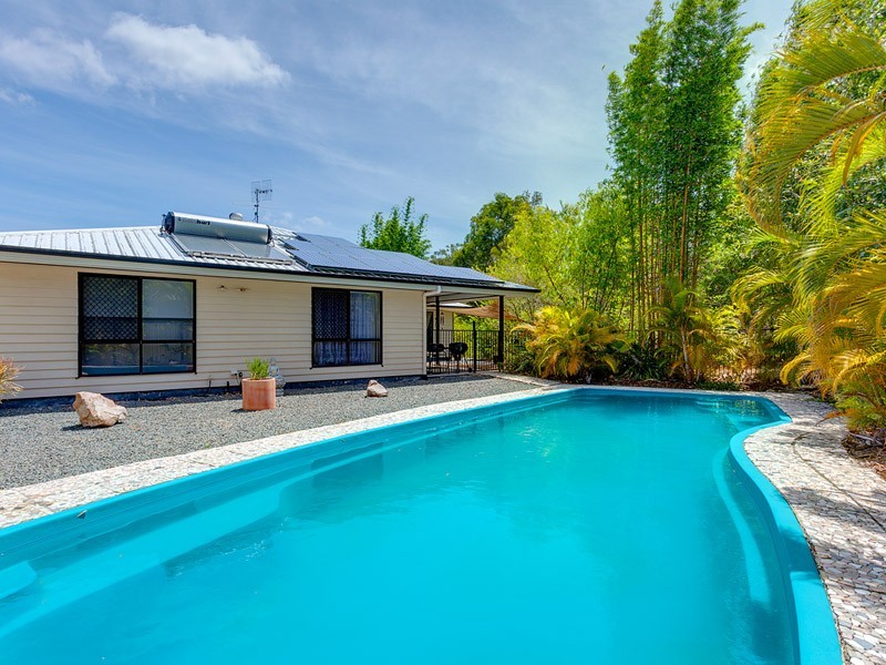 1 Cerebus Court, Cooloola Cove QLD 4580