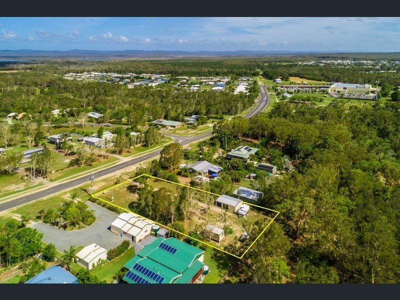 20 Queen Elizabeth Dr, Cooloola Cove QLD 4580