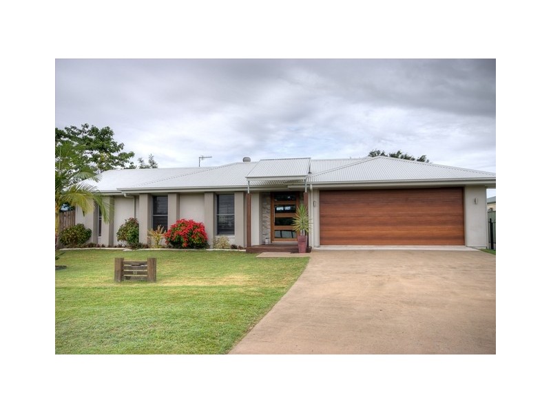50 Golden Hind Avenue, Cooloola Cove QLD 4580