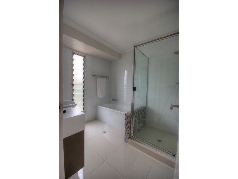 50 Golden Hind Avenue, Cooloola Cove QLD 4580