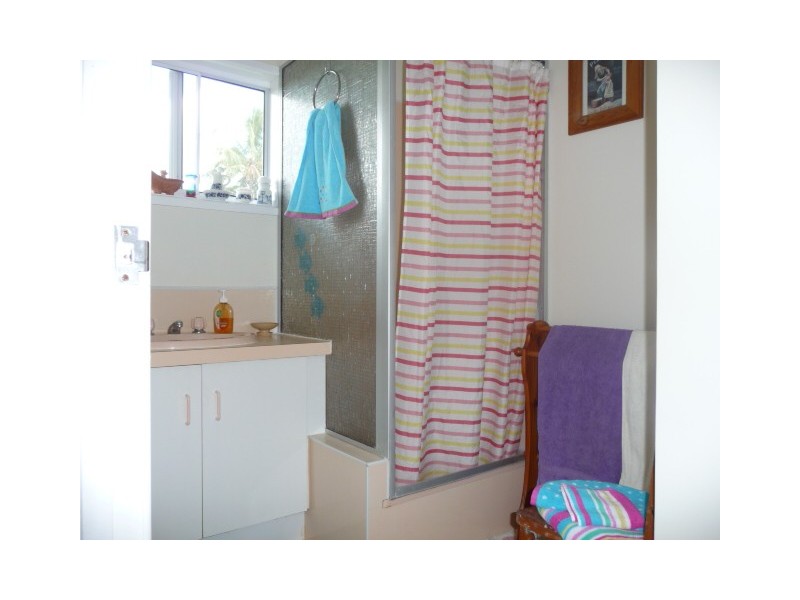 22 Tailor St, Tin Can Bay QLD 4580