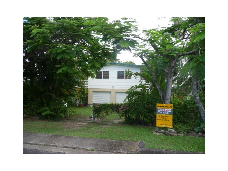 22 Tailor St, Tin Can Bay QLD 4580