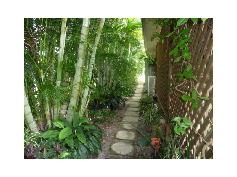 20 Ark Royal Drive, Cooloola Cove QLD 4580