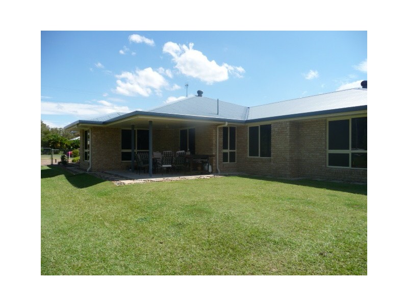 111 Investigator Ave, Cooloola Cove QLD 4580