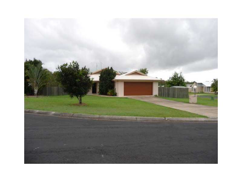 9 Fyshburn Dr, Cooloola Cove QLD 4580