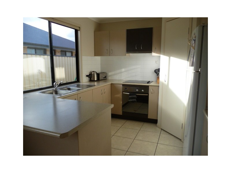 4 Mariposa Pl, Cooloola Cove QLD 4580