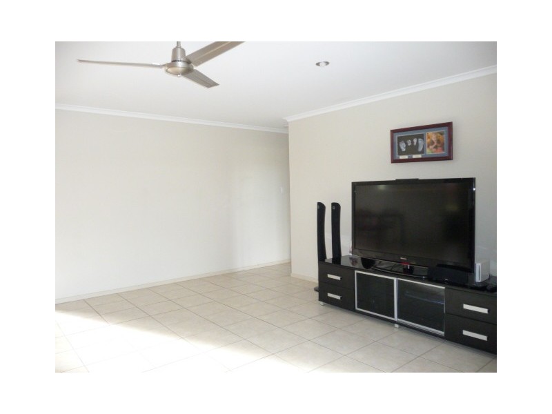 4 Mariposa Pl, Cooloola Cove QLD 4580