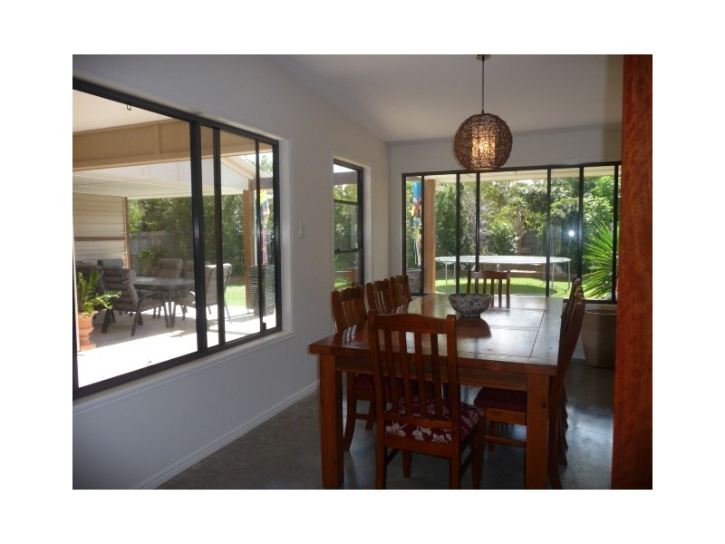 9 Acacia Street, Tin Can Bay QLD 4580