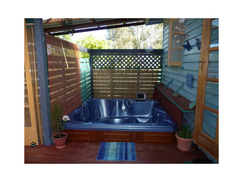 25  Discovery Dr, Cooloola Cove QLD 4580